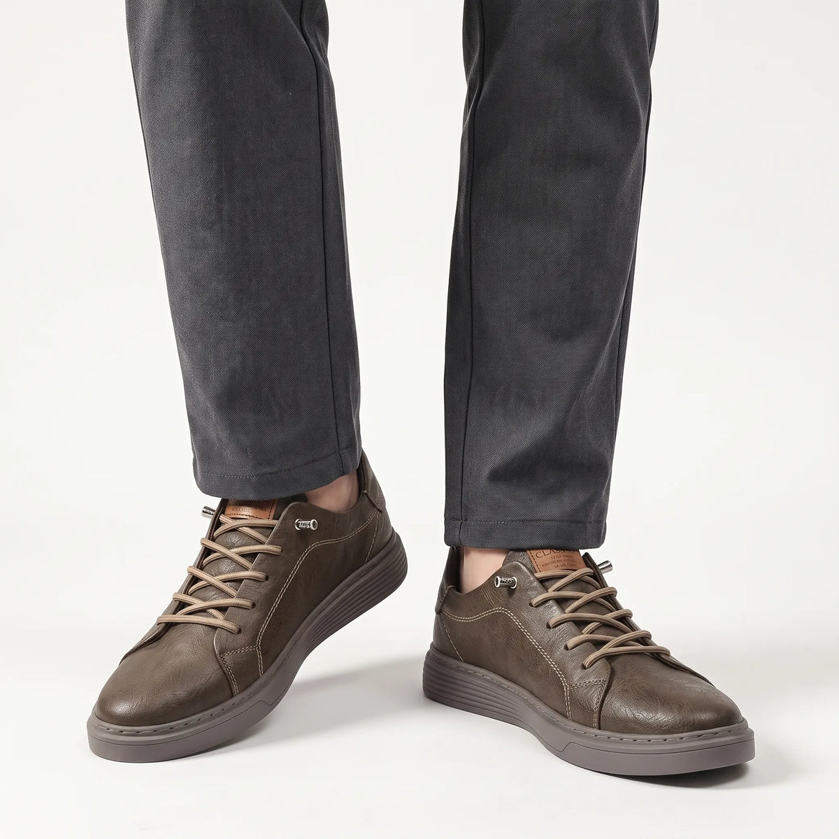VelaStrides | Men's Casual Low-Top Lace-Up Sneakers